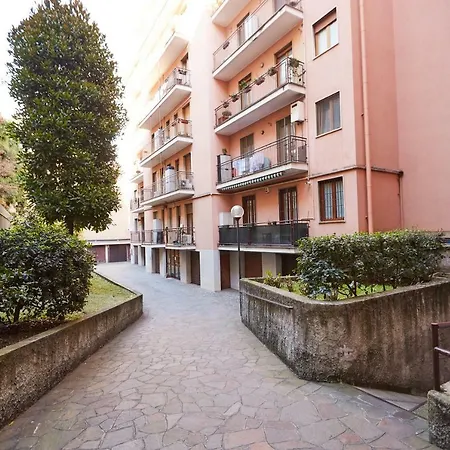 아파트 Guesthost - Con Balcone Per 2 Persone 밀라노