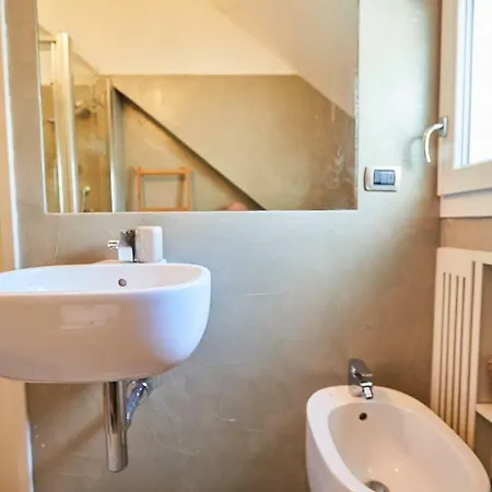 Apartment Guesthost - Con Balcone Per 2 Persone